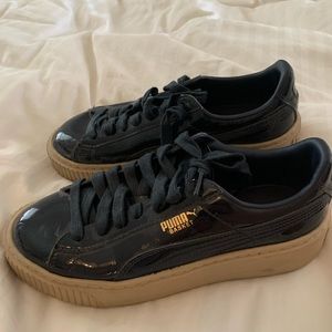Navy puma shoes